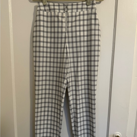 WeWoreWhat- Like New - previously DANIELLE BERNSTEIN brand - Picture 1 of 3